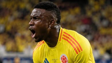 Inter mira Jhon Córdoba para substituir Borré, mas negócio exige alto investimento Jhon Córdoba, interesse do Inter