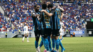 Grêmio vence o Cruzeiro por 3x1 com dois pênaltis defendidos por Grando Jogadores do Grêmio