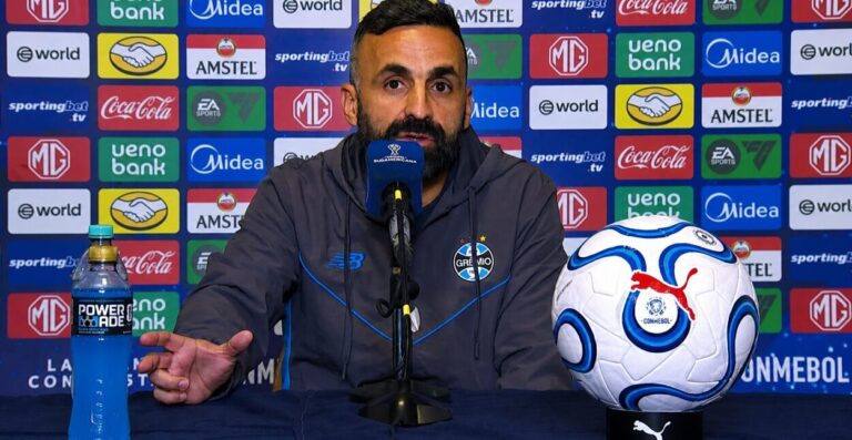 Zona Mista - Notícias, mercado da bola e bastidores do futebol Vitor Severino, treinador substituto de Luís Castro, no Grêmio