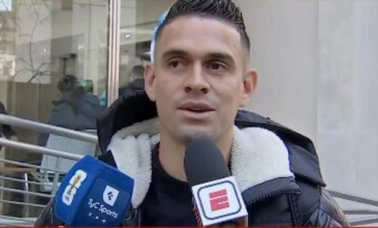 Borré fala pela primeira vez após sair do Inter e destaca Coudet no River Plate Borré ex-Inter