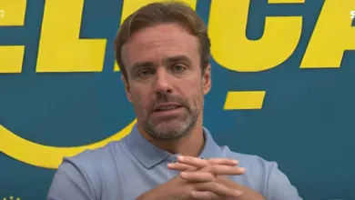 Roger Flores critica Ancelotti em queda do Brasil: "Que estratégia foi essa?" Roger Flores jogou no Fluminense e no Grêmio