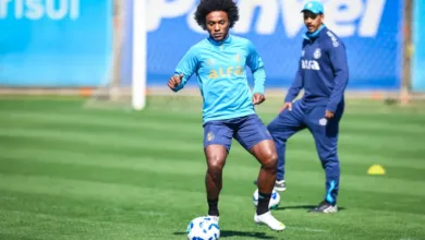 Dirigente cita últimos momentos de Willian pelo Grêmio: "Nunca se ausentou" Willian no Grêmio