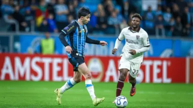 Conmebol abre três processos contra o Grêmio após jogo na altitude Villasanti pelo Grêmio
