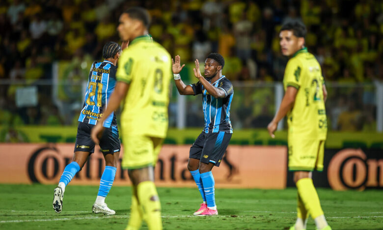 Grêmio empata