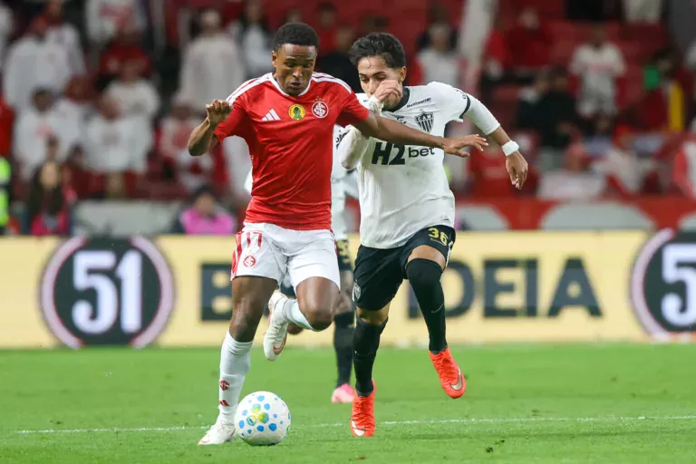 Eliasson pelo Inter