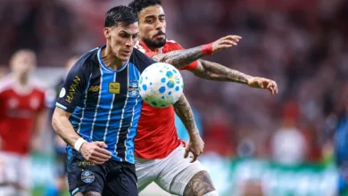 Pavón volta para a lateral: veja provável Grêmio e onde assistir contra a Chapecoense Pavón no Grêmio