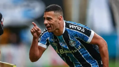 Ex-Grêmio, Diego Souza revela que será técnico e que já tem clube: "Muito motivado" Diego Souza, ex Grêmio, hoje aposentado.