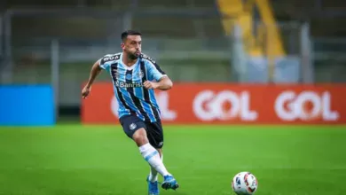 Edilson cita Renato como o "único cara certo" para salvar o Grêmio: "Não seria aposta" Edilson fala de Grohe no Grêmio