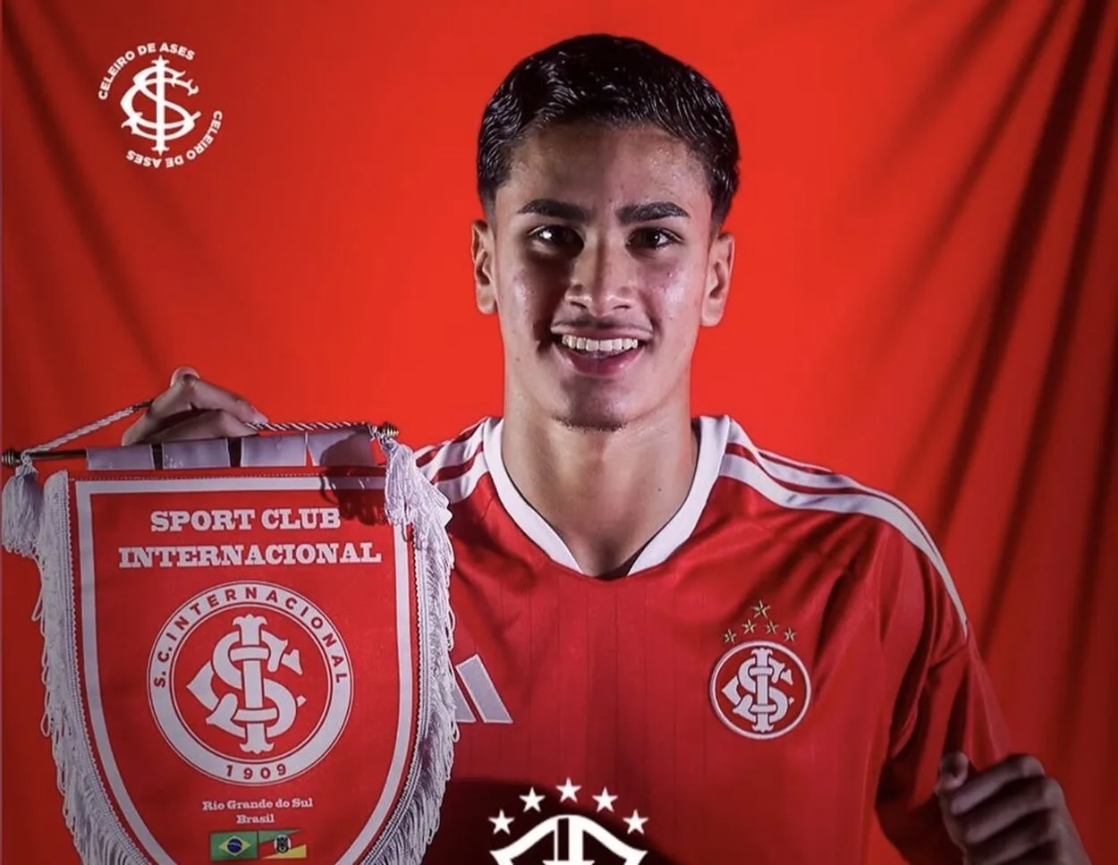Olho nele: João Bezerra volta à Seleção após ganhar espaço no profissional do Inter Screenshot