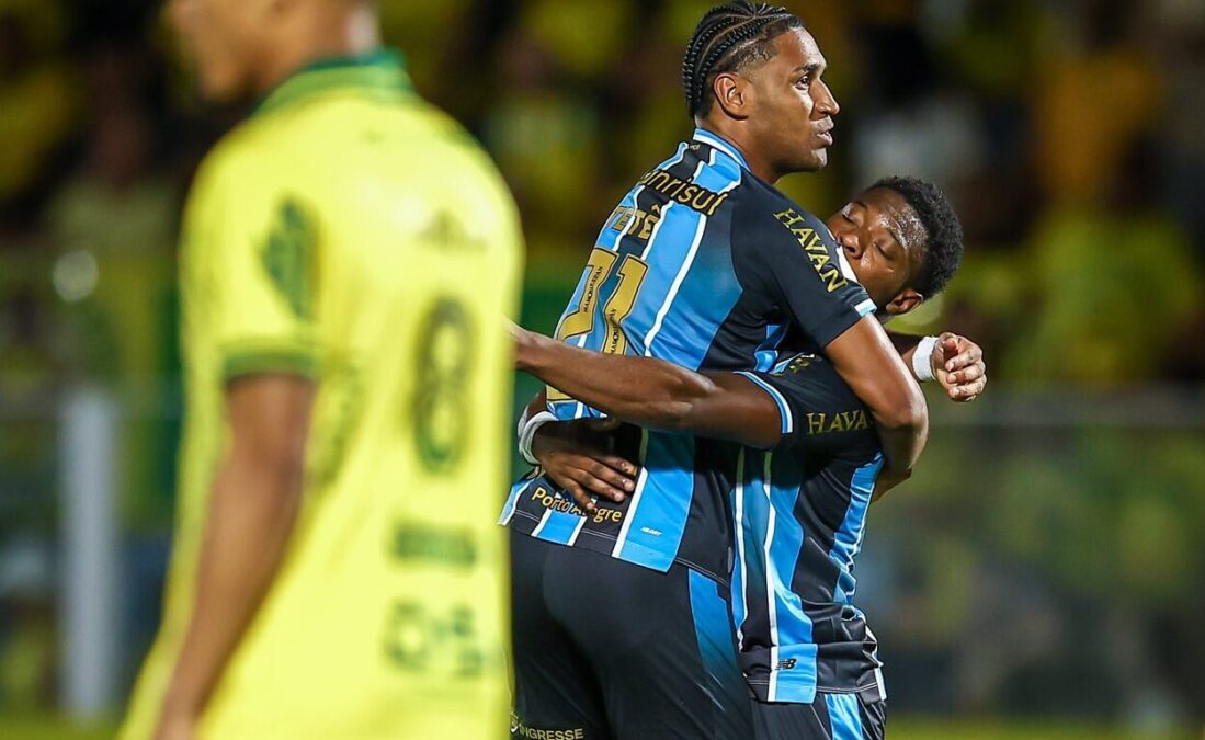 Zona Mista - Notícias, mercado da bola e bastidores do futebol RS - FUTEBOL/COPA DO BRASIL 2025 /GREMIO X MIRASSOL - ESPORTES - Lance da partida entre Gremio e Mirassol disputada na noite deste domingo, no Estádio Maiao, em Mirassol, valida pela da Copa do Brasil 2026. FOTO: LUCAS UEBEL/GREMIO FBPA