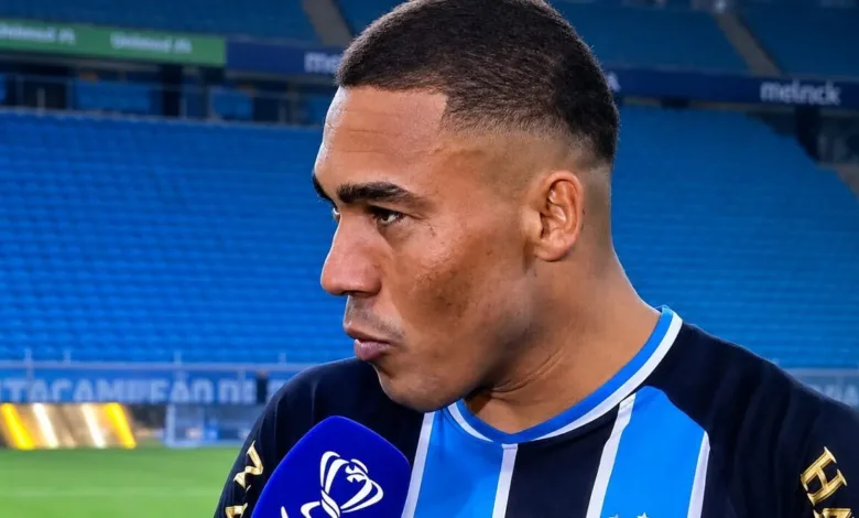Jogador do Grêmio, Carlos Vinícius concede entrevista para o Prime Vídeo
