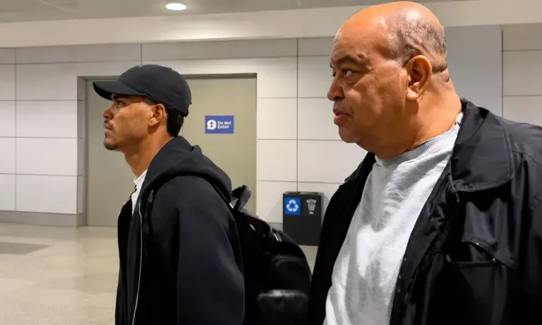 Danilo Barbosa com Fernandão do Grêmio