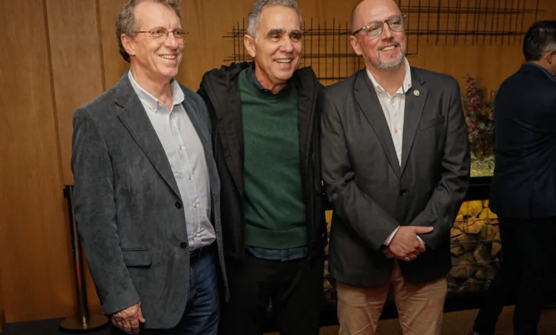 Alessandro Barcellos e Odorico Roman