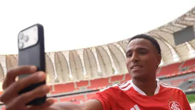Eliasson concede primeira entrevista, vê Inter "gigante" e se encanta com Beira-Rio Eliasson pelo Inter