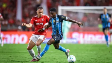 Comentaristas "de fora" montam time ideal de Grêmio e Inter e repetem cinco nomes Grêmio