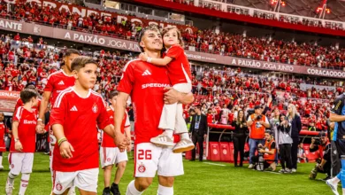 Suspensões criam novo dilema para Pezzolano com Bernabei no Inter Bernabei, jogador do Inter