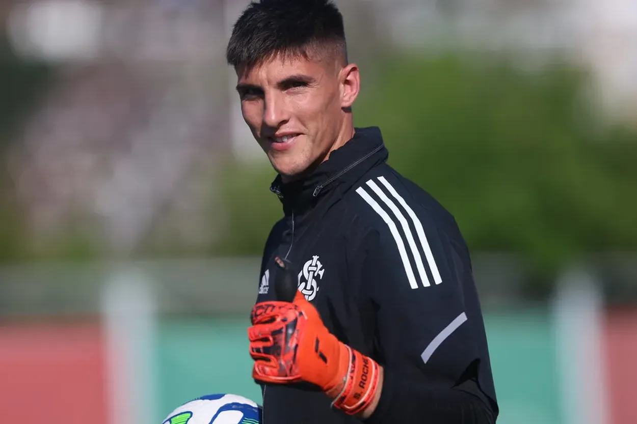 Rochet passará por nova cirurgia nesta terça-feira, afirma jornalista Sérgio Rochet, goleiro do Inter