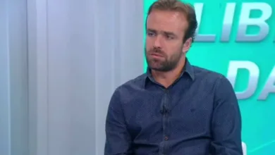 Roger Flores se diz decepcionado com Luís Castro no Grêmio: "Esperava mais" Roger Flores Grêmio e Inter