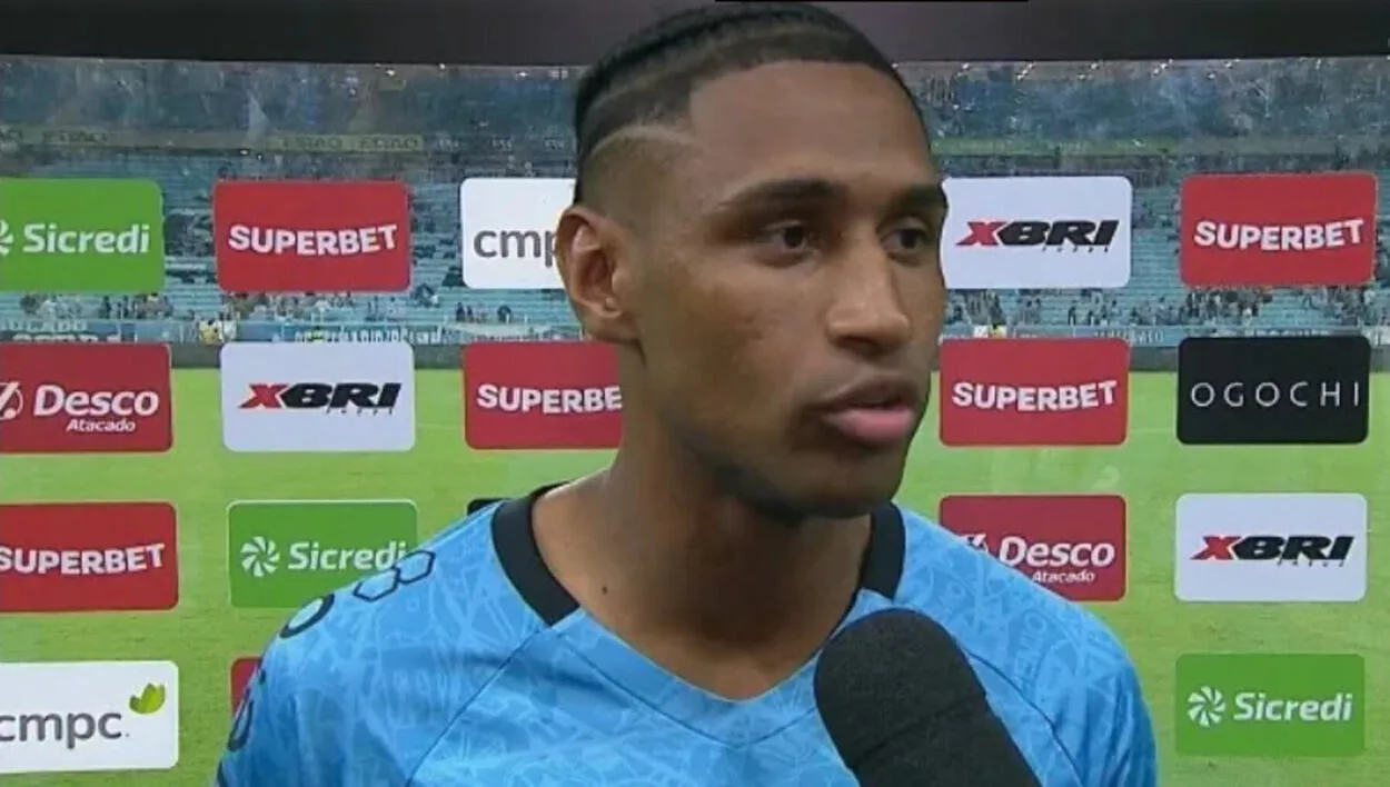 Tetê sente a virilha, fará exame e preocupa o Grêmio para decisão Tetê pelo Grêmio