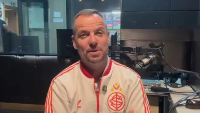 Vaguinha vê condição para Pezzolano seguir no Inter após derrota para o Bahia Vaguinha pelo Inter