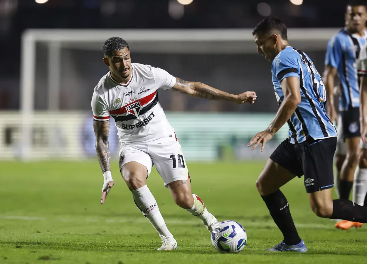 Luciano contra o Grêmio