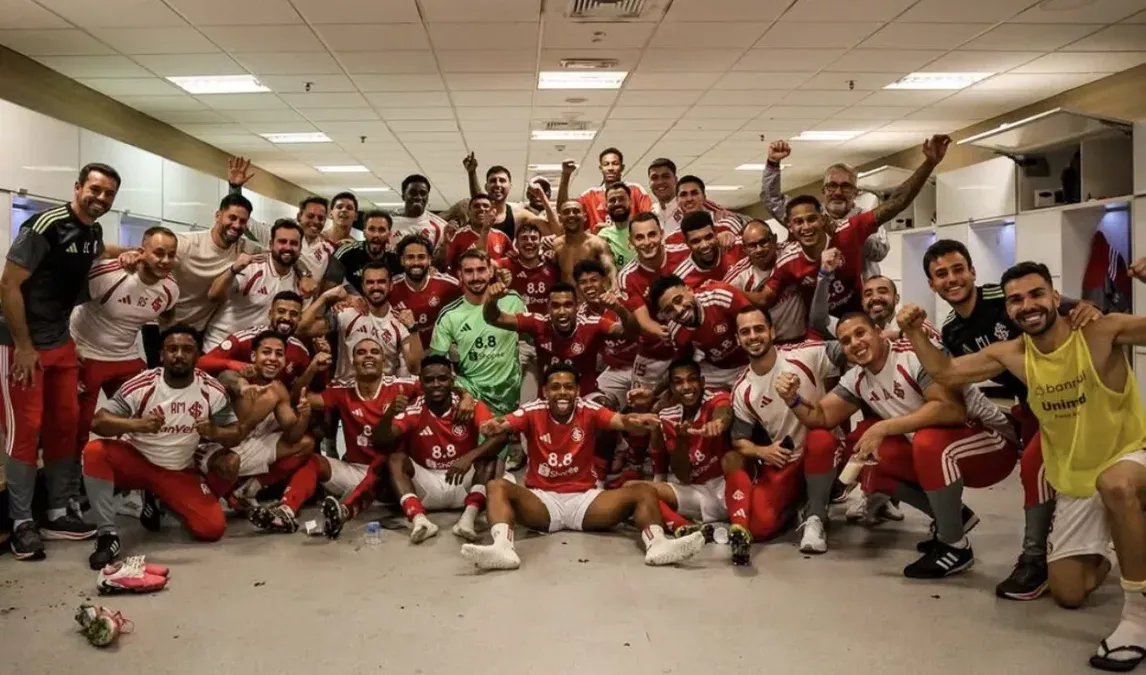 Inter vence