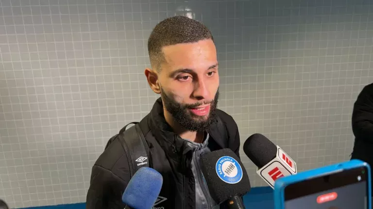 Wagner Leonardo em entrevista pós-jogo no Grêmio