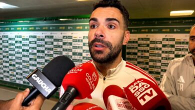 Bruno Henrique fala do futuro no Inter e explica ataque sem centroavante Bruno Henrique, jogador do Inter dando entrevista após empate com Palmeiras