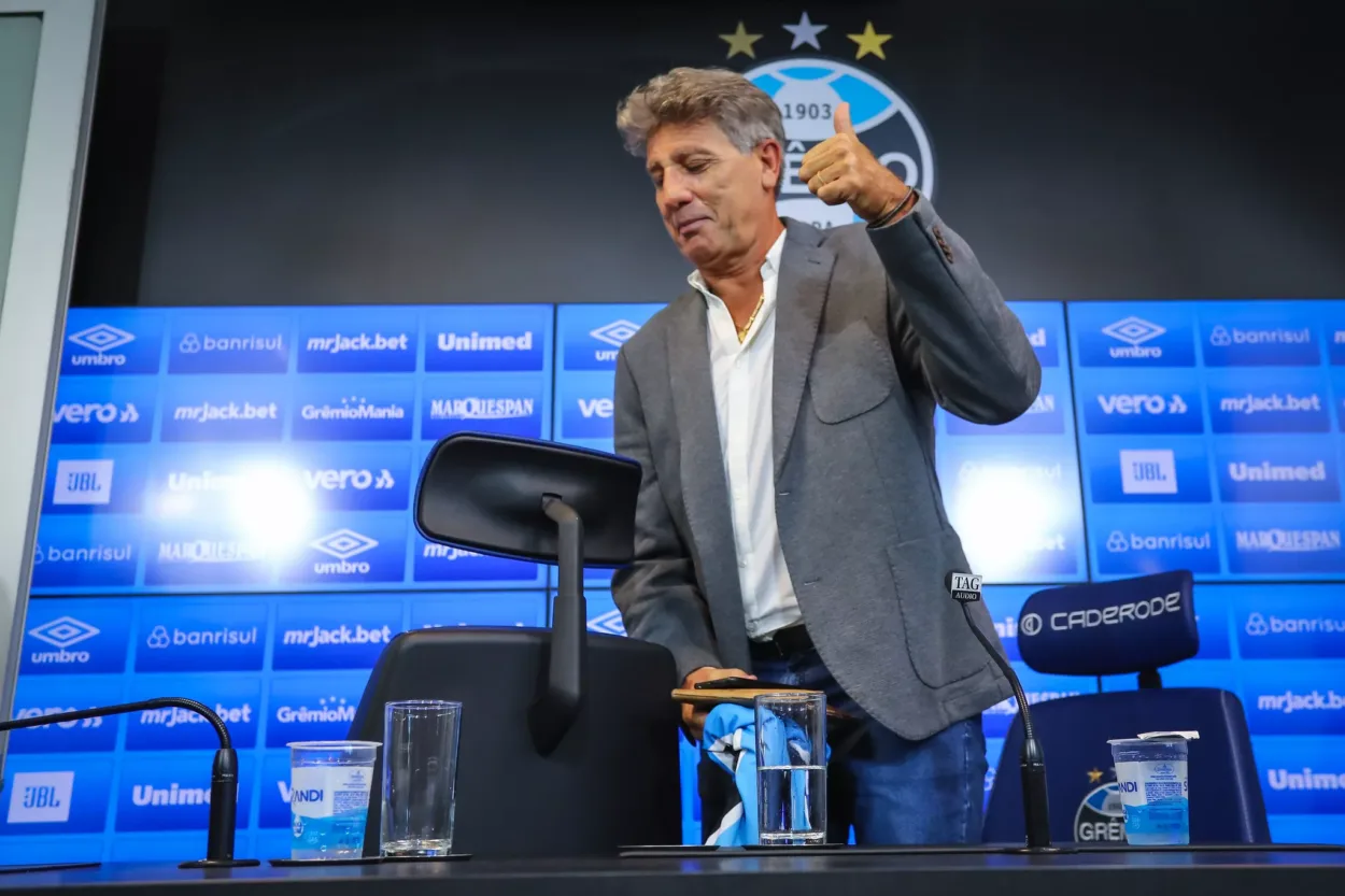 Renato fura anúncio oficial e já fala como treinador do Grêmio: "Muito feliz" Renato no Grêmio