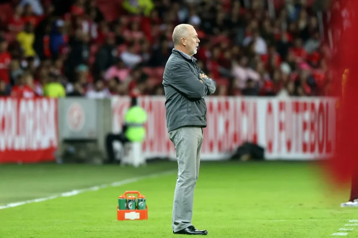 Mano Menezes
