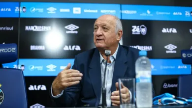 Felipão vai voltar a ser técnico após 913 dias em jogo do Grêmio Felipão pelo Grêmio