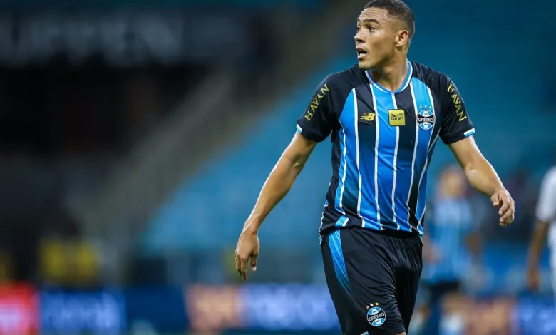 Carlos Vinícius, jogador do Grêmio