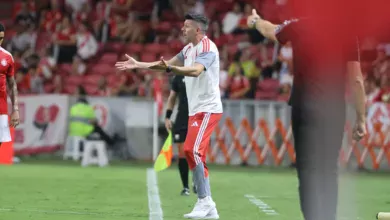 A resposta de Paulo Pezzolano para os torcedores do Inter em reunião no CT Pezzolano pelo Inter