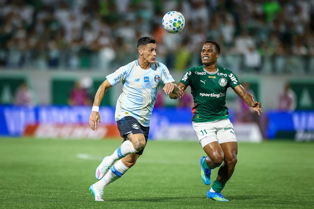Pavón, jogador do Grêmio