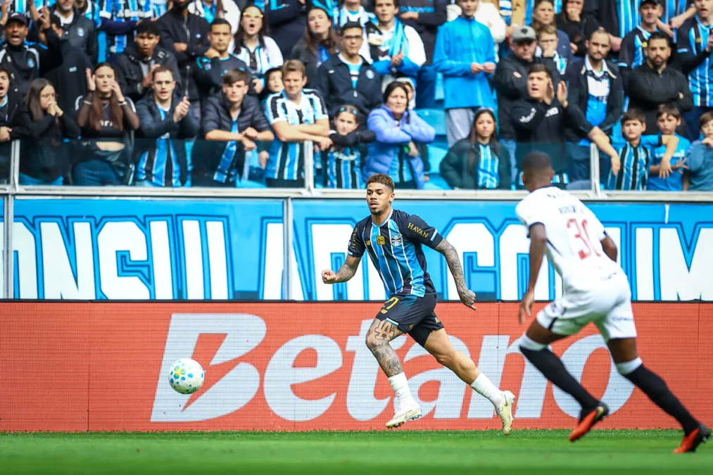 Zona Mista - Notícias, mercado da bola e bastidores do futebol Grêmio aderiu ao manifesto de clubes sobre o mercado de apostas — Foto: Lucas Uebel/Grêmio