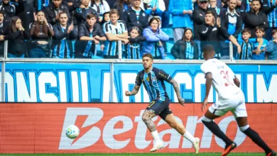 Grêmio adere a manifesto nacional sobre bets e alerta para impacto no futebol Grêmio aderiu ao manifesto de clubes sobre o mercado de apostas — Foto: Lucas Uebel/Grêmio