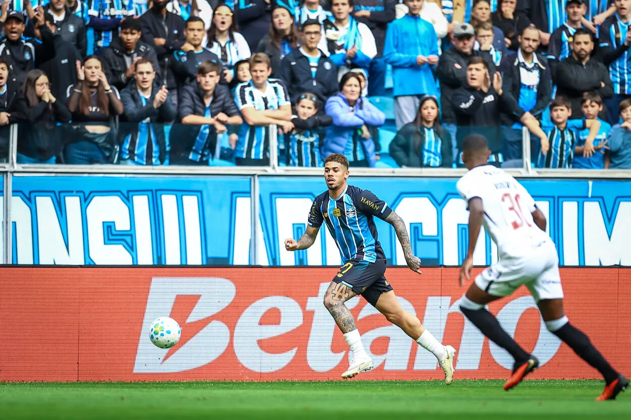 Grêmio aderiu ao manifesto de clubes sobre o mercado de apostas — Foto: Lucas Uebel/Grêmio