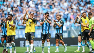 Grêmio terá dois suspensos no próximo jogo e Renato já avalia substitutos Grêmio mexe