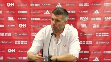 Após queda no Gre-Nal, Pezzolano aumenta pressão para Inter x Santos Paulo Pezzolano, treinador do Inter - Foto: YouTube/Inter TV