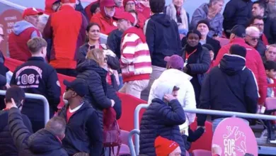 Torcedores deixam o Beira-Rio antes do intervalo após Inter levar 3x0 do Santos Inter
