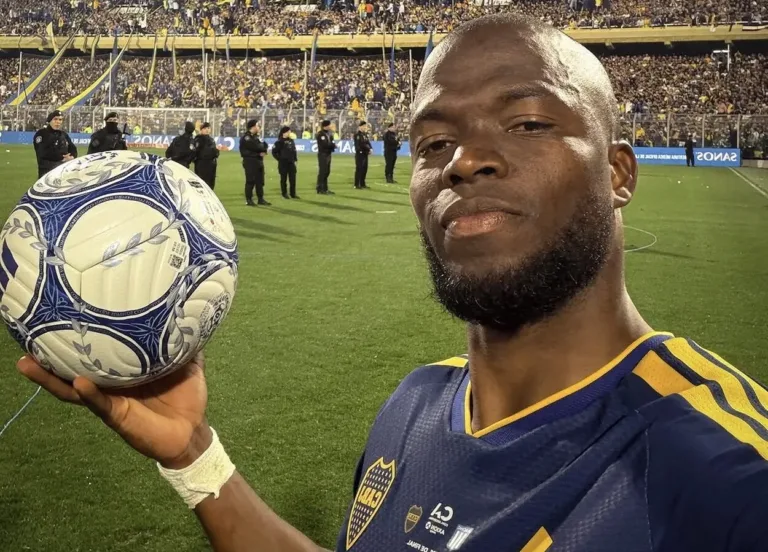 Enner Valencia pelo Boca Juniors