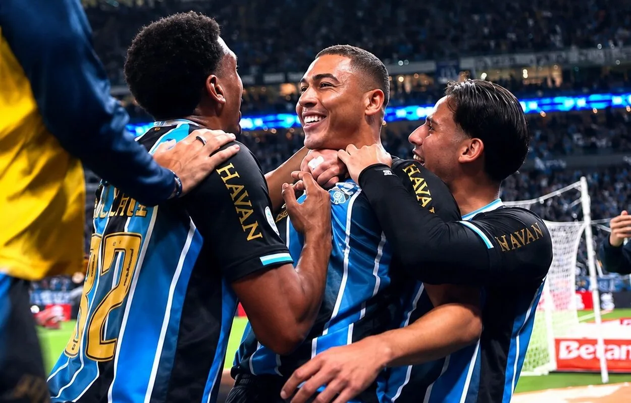 Carlos Vinícius, jogador do Grêmio