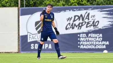 Goleiro do Grêmio ganha oportunidade especial na Seleção de Carlo Ancelotti Gabriel Menegon, goleiro do Grêmio