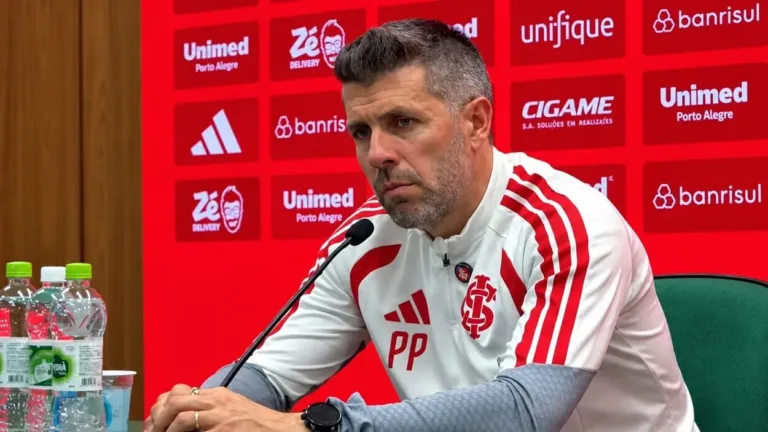 Paulo Pezzolano, treinador do Inter