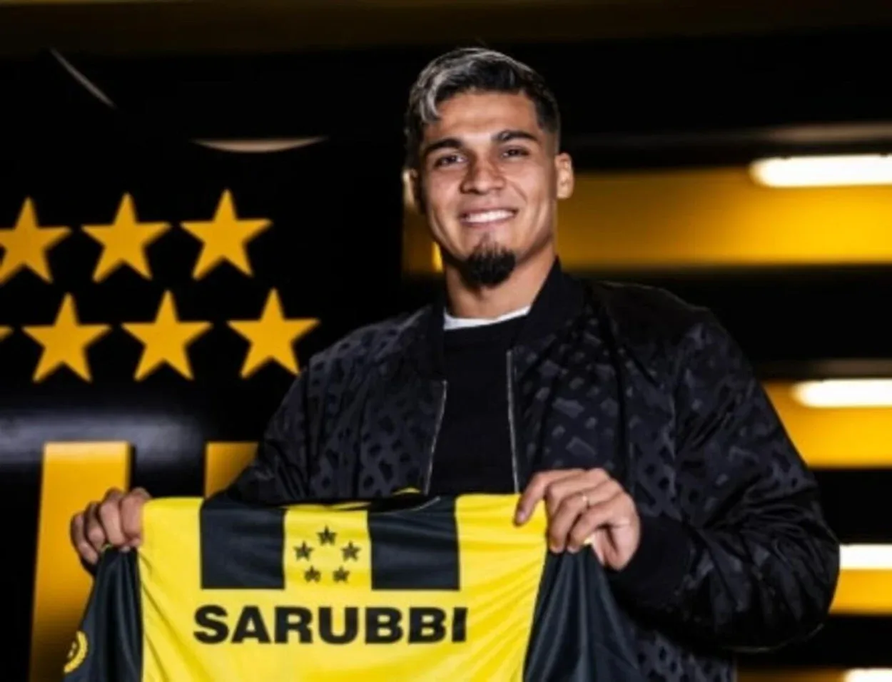 Arezo volta ao Peñarol