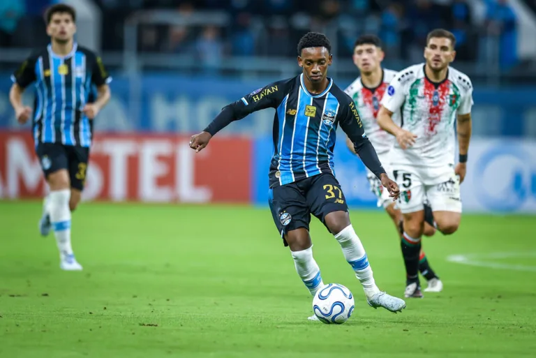 Gabriel Mec pelo Grêmio