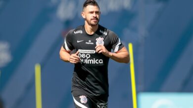 Ex-Grêmio e Inter, Giuliano encerra a carreira no futebol e aponta o time do coração Giuliano