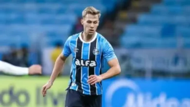 Grêmio recebe proposta por Ronald e define posição sobre volante emprestado Ronald pelo Grêmio