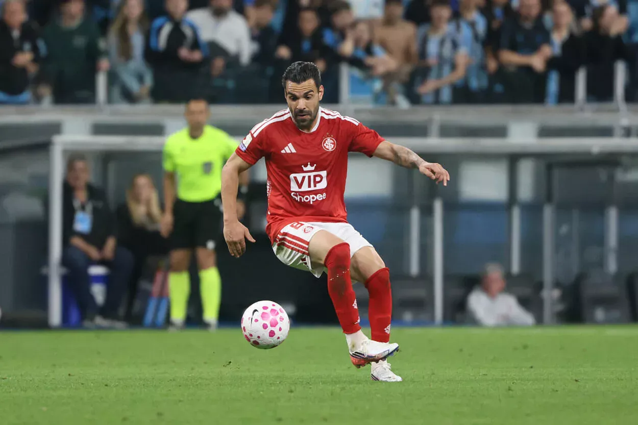 Bruno Henrique, meio-campista do Inter