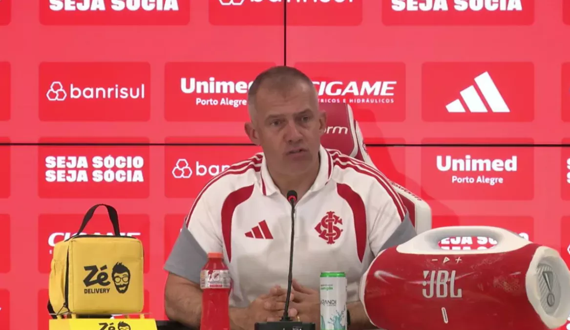 Eduardo Baptista, técnico do Inter